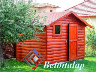 Kerti faház beton lemezalapon.