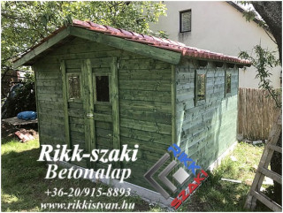 Kerti faház beton lemezalapon.