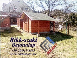 Kerti faház beton lemezalapon.